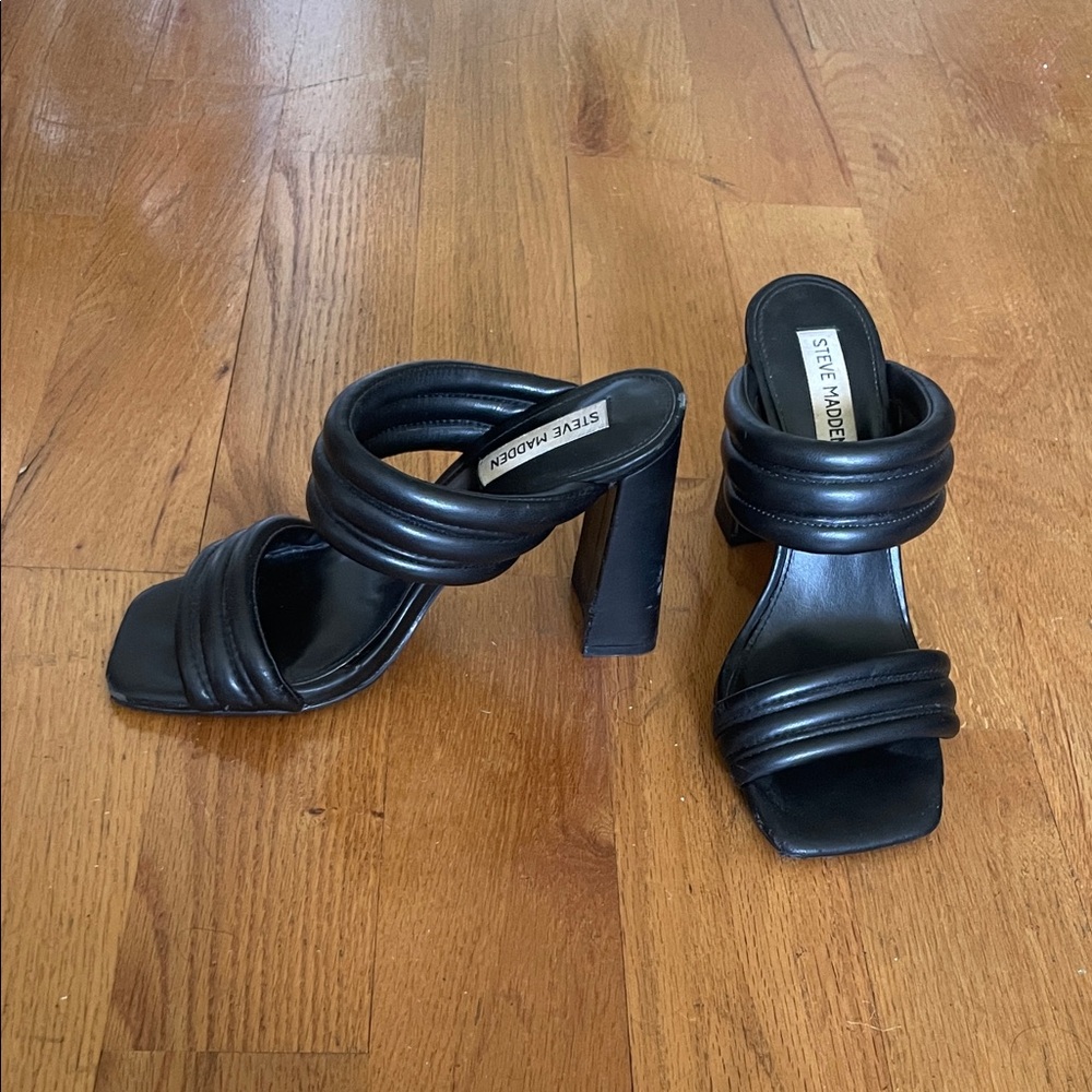 Steve Madden Black Chunky Heels